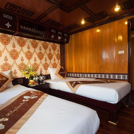 Hotel Golden Star Cruise à Nan Giang Extérieur photo