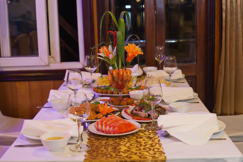 Hotel Golden Star Cruise à Nan Giang Extérieur photo