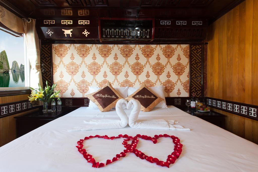 Hotel Golden Star Cruise à Nan Giang Extérieur photo